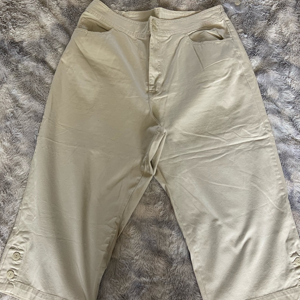 Tan Capris